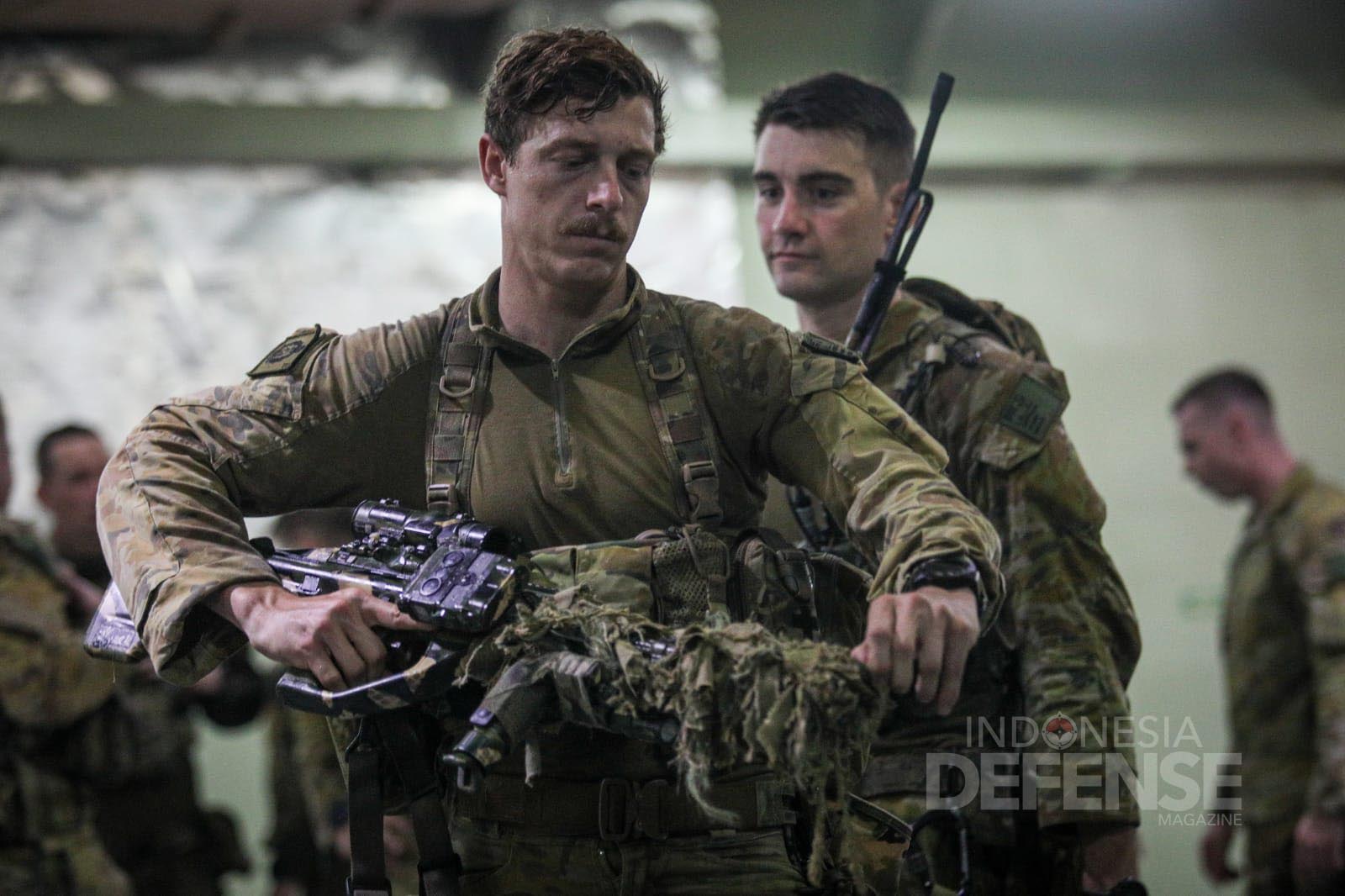 Pasukan Australia Defense Force (ADF) Tiba di KRI Banjarmasin ...