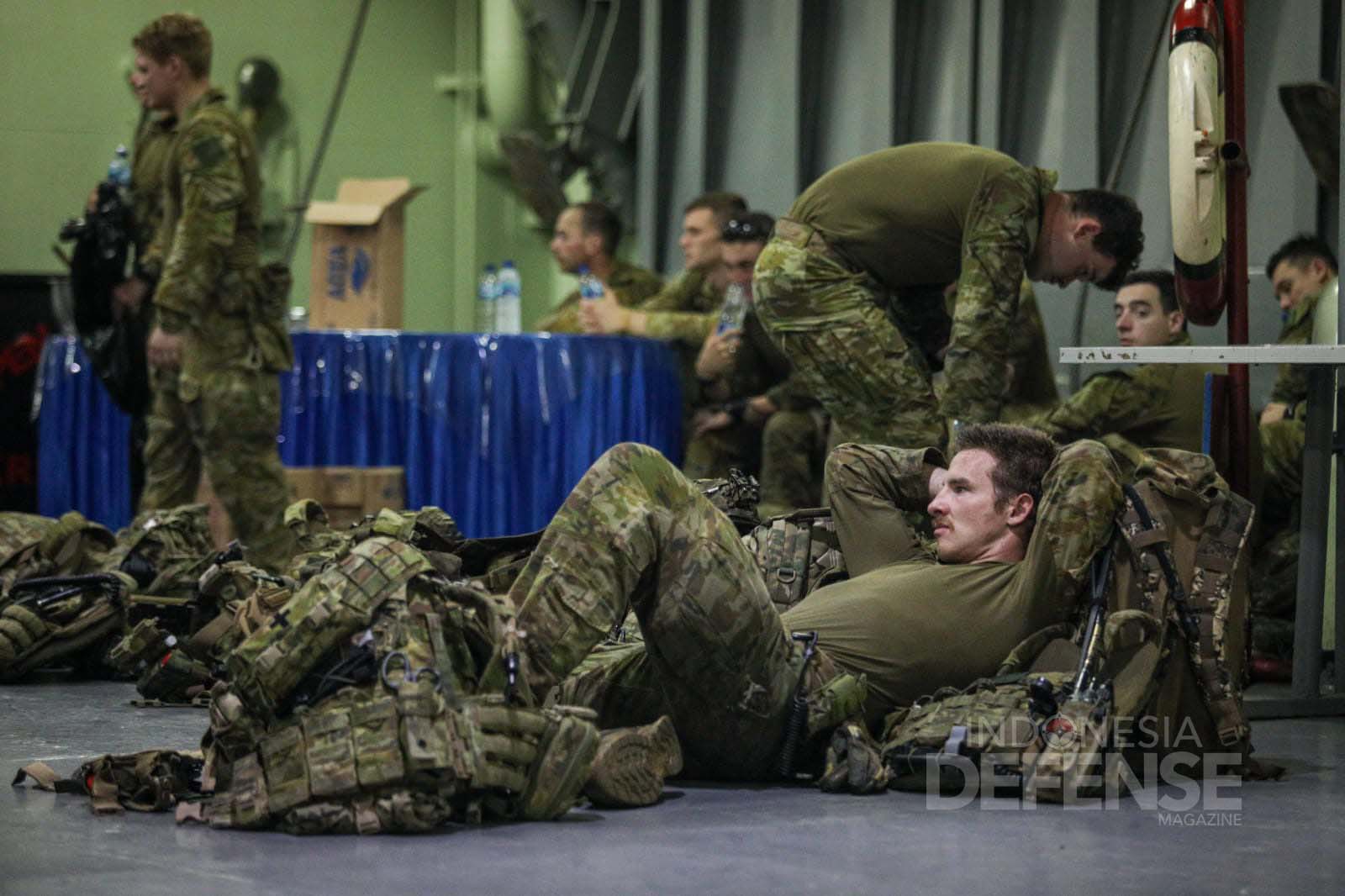 Pasukan Australia Defense Force (ADF) Tiba di KRI Banjarmasin ...