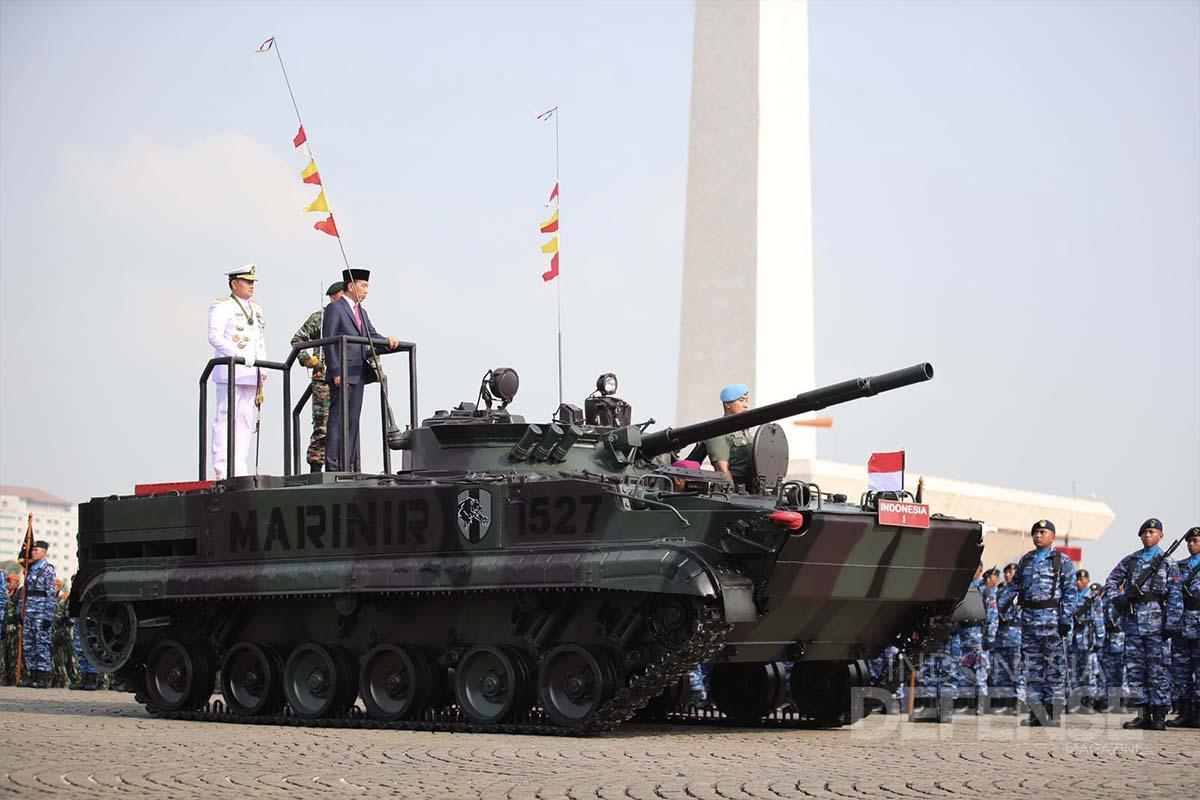 Bmp3f Spesifikasi Tank Amfibi BMP-3F Pabrikan Rusia yang Dinaiki Jokowi saat ...