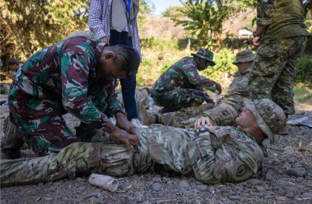 TNI Gelar Latihan Medis dengan The Canadian Army dan US Army ...