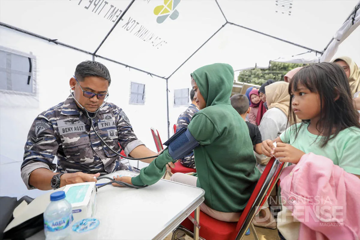 Warga Serbu Kegiatan Bakti Sosial dan Kesehatan Gratis TNI AL di ...